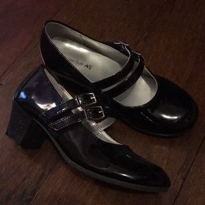 Girls black dress shoes